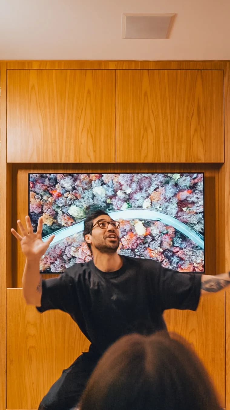 Som em movimento | Samsung AI TV